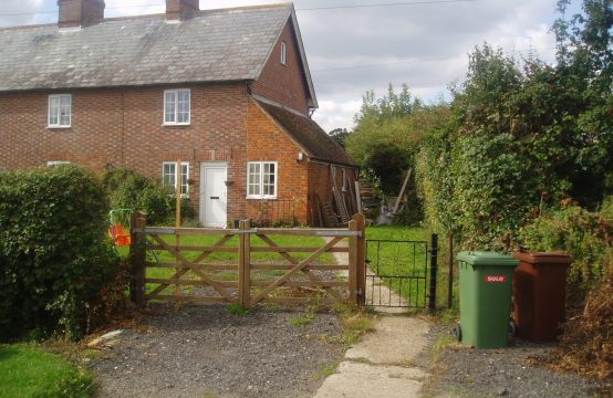 1 Spelmonden Farm Cottage