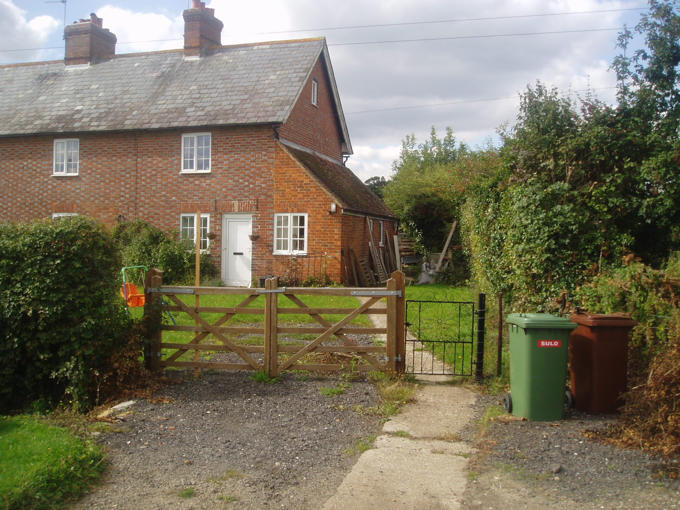 1 Spelmonden Farm Cottage